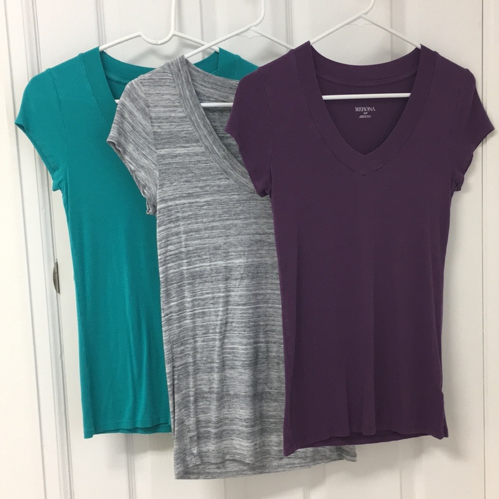3 for $6 Size S Merona V Neck Tee